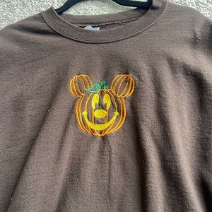 Halloween Mickey pumpkin brown crewneck